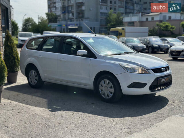 Білий Форд Фокус, об'ємом двигуна 1.56 л та пробігом 311 тис. км за 4700 $, фото 9 на Automoto.ua