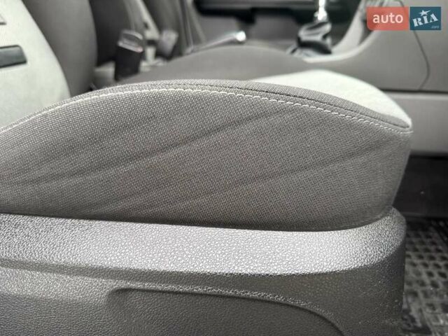 Білий Форд Фокус, об'ємом двигуна 2 л та пробігом 280 тис. км за 5450 $, фото 30 на Automoto.ua