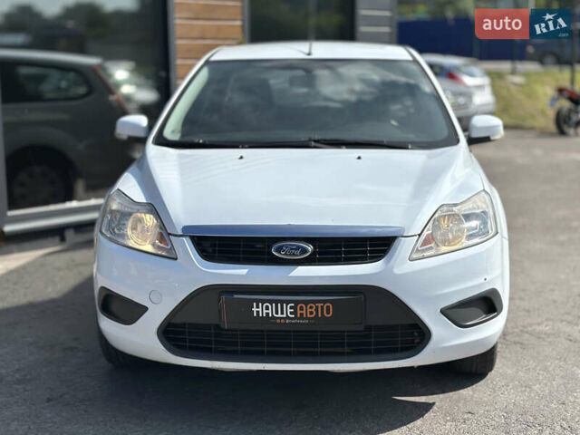 Білий Форд Фокус, об'ємом двигуна 1.56 л та пробігом 311 тис. км за 4700 $, фото 7 на Automoto.ua