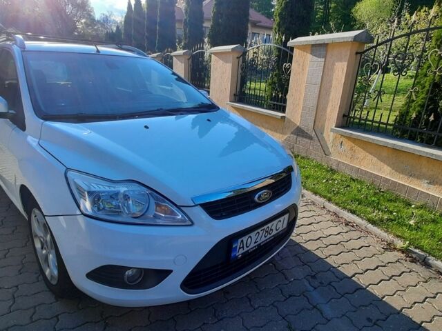 Білий Форд Фокус, об'ємом двигуна 1.6 л та пробігом 312 тис. км за 5200 $, фото 4 на Automoto.ua