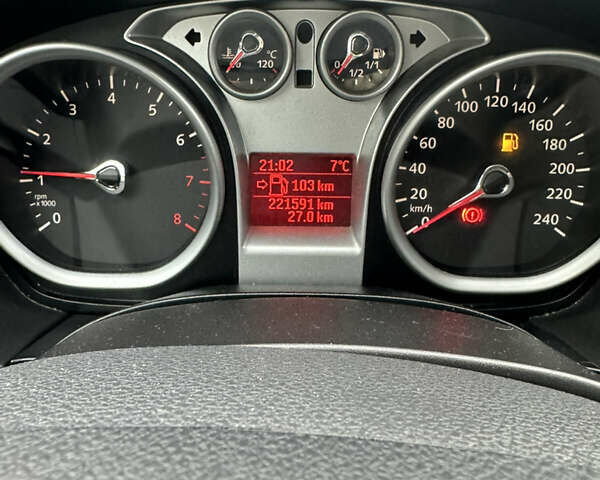 Белый Форд Фокус, объемом двигателя 1.6 л и пробегом 221 тыс. км за 6500 $, фото 13 на Automoto.ua