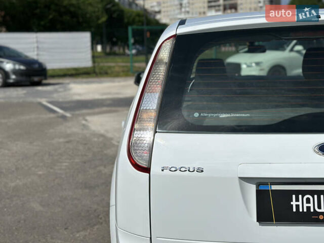 Білий Форд Фокус, об'ємом двигуна 1.56 л та пробігом 311 тис. км за 4700 $, фото 16 на Automoto.ua