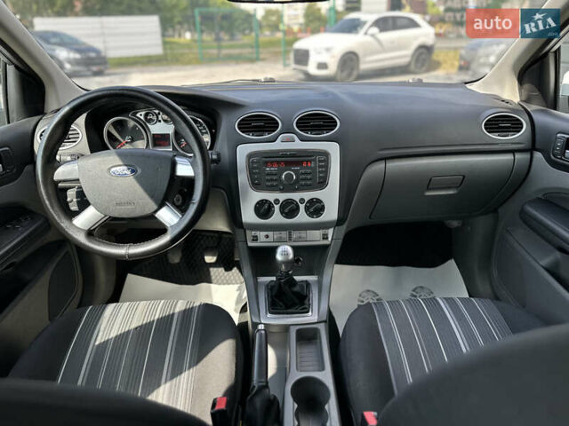 Білий Форд Фокус, об'ємом двигуна 1.56 л та пробігом 311 тис. км за 4700 $, фото 34 на Automoto.ua