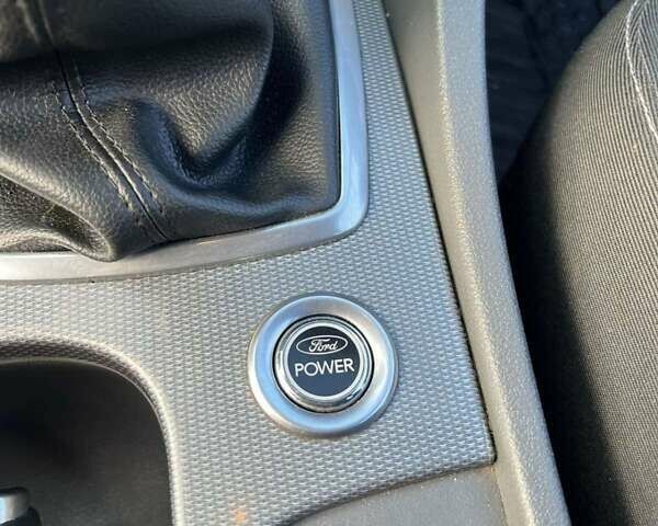 Форд Фокус 2010 в Коломые на Automoto.ua Белый Форд Фокус, объемом двигателя 1.6 л и пробегом 315 тыс. км за 6200 $, фото 4 на Automoto.ua