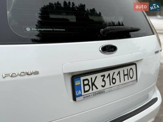 Білий Форд Фокус, об'ємом двигуна 2 л та пробігом 280 тис. км за 5450 $, фото 24 на Automoto.ua
