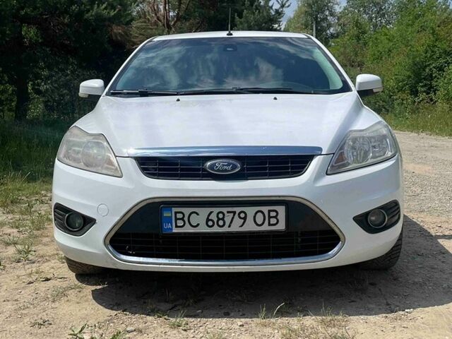 Белый Форд Фокус, объемом двигателя 1.56 л и пробегом 330 тыс. км за 4650 $, фото 7 на Automoto.ua