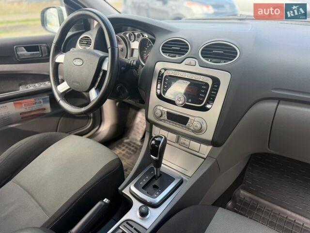 Білий Форд Фокус, об'ємом двигуна 2 л та пробігом 235 тис. км за 5750 $, фото 8 на Automoto.ua