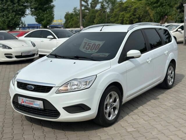 Білий Форд Фокус, об'ємом двигуна 1.6 л та пробігом 189 тис. км за 5900 $, фото 2 на Automoto.ua