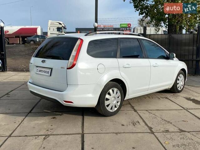 Білий Форд Фокус, об'ємом двигуна 1.56 л та пробігом 290 тис. км за 5690 $, фото 6 на Automoto.ua