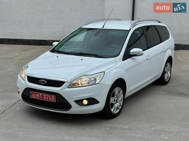 Белый Форд Фокус, объемом двигателя 1.6 л и пробегом 187 тыс. км за 6200 $, фото 47 на Automoto.ua