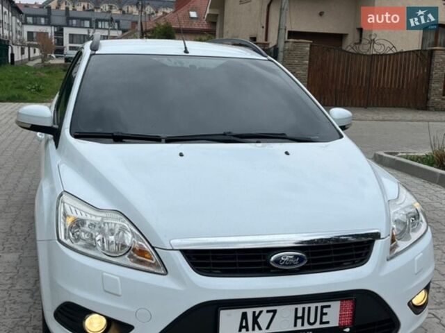 Белый Форд Фокус, объемом двигателя 1.6 л и пробегом 173 тыс. км за 5900 $, фото 5 на Automoto.ua