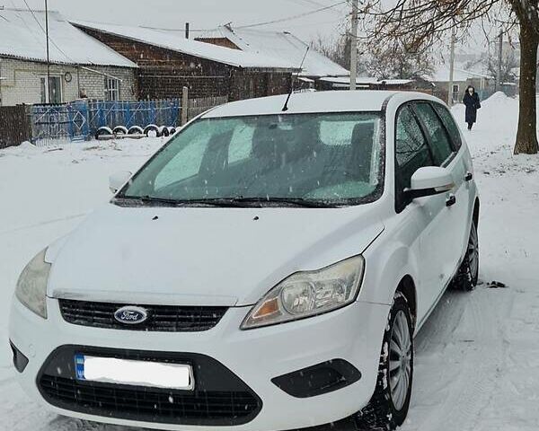 Белый Форд Фокус, объемом двигателя 1.8 л и пробегом 270 тыс. км за 6800 $, фото 29 на Automoto.ua