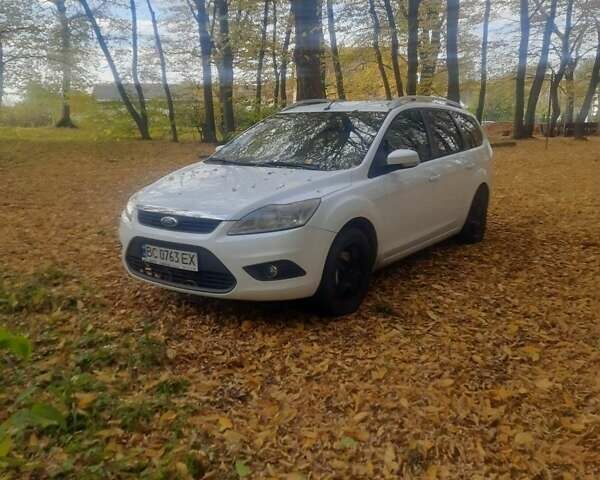 Білий Форд Фокус, об'ємом двигуна 1.6 л та пробігом 361 тис. км за 4800 $, фото 5 на Automoto.ua