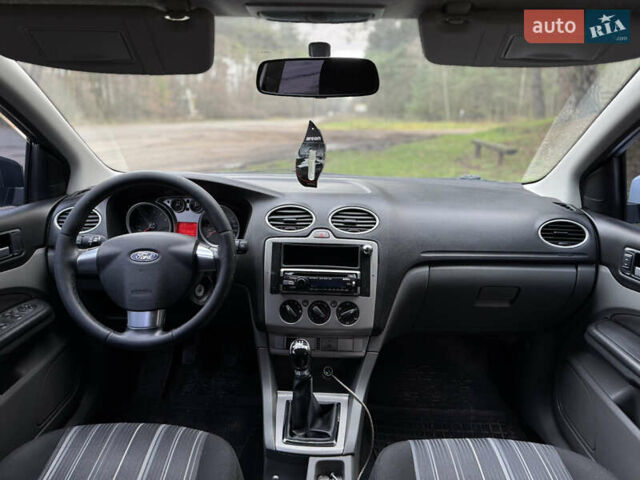 Белый Форд Фокус, объемом двигателя 1.6 л и пробегом 231 тыс. км за 4899 $, фото 17 на Automoto.ua