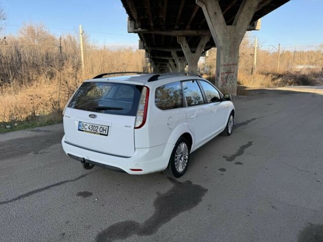Белый Форд Фокус, объемом двигателя 1.6 л и пробегом 270 тыс. км за 5500 $, фото 2 на Automoto.ua