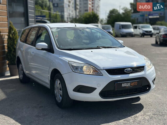 Білий Форд Фокус, об'ємом двигуна 1.56 л та пробігом 311 тис. км за 4700 $, фото 8 на Automoto.ua