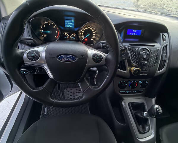 Білий Форд Фокус, об'ємом двигуна 1.56 л та пробігом 223 тис. км за 7200 $, фото 7 на Automoto.ua