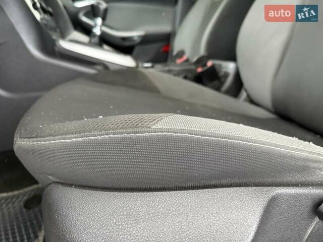 Білий Форд Фокус, об'ємом двигуна 1.56 л та пробігом 220 тис. км за 6350 $, фото 25 на Automoto.ua