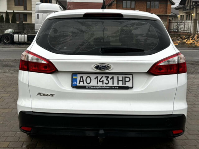 Білий Форд Фокус, об'ємом двигуна 1.6 л та пробігом 259 тис. км за 6300 $, фото 3 на Automoto.ua
