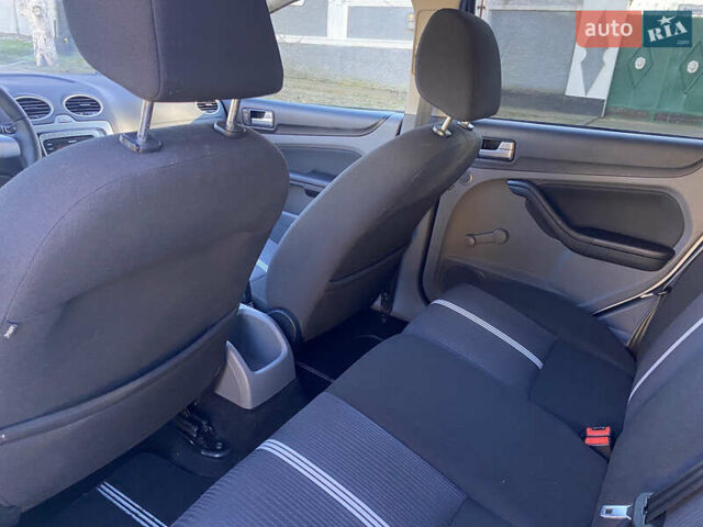 Белый Форд Фокус, объемом двигателя 1.6 л и пробегом 171 тыс. км за 6300 $, фото 14 на Automoto.ua