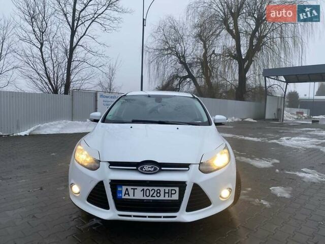 Белый Форд Фокус, объемом двигателя 1.56 л и пробегом 244 тыс. км за 7500 $, фото 2 на Automoto.ua