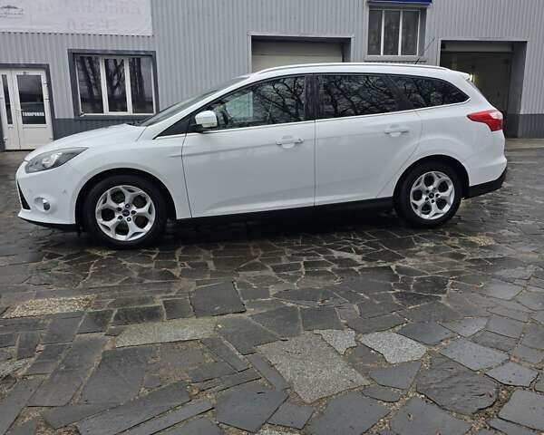 Белый Форд Фокус, объемом двигателя 1.6 л и пробегом 228 тыс. км за 8000 $, фото 6 на Automoto.ua