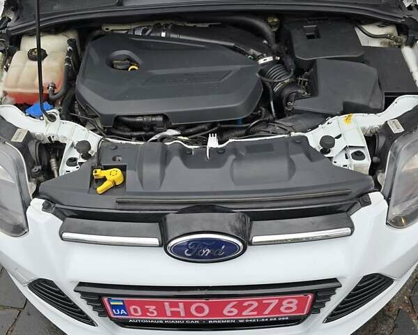 Белый Форд Фокус, объемом двигателя 1.6 л и пробегом 228 тыс. км за 8000 $, фото 20 на Automoto.ua