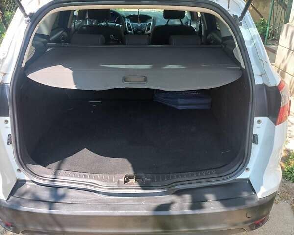 Білий Форд Фокус, об'ємом двигуна 1.6 л та пробігом 370 тис. км за 6600 $, фото 18 на Automoto.ua