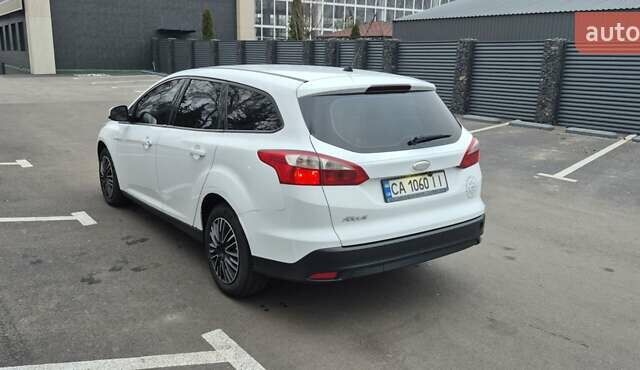 Білий Форд Фокус, об'ємом двигуна 1.6 л та пробігом 310 тис. км за 6500 $, фото 3 на Automoto.ua