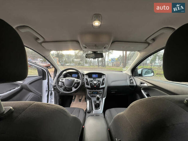 Білий Форд Фокус, об'ємом двигуна 1.6 л та пробігом 220 тис. км за 7950 $, фото 32 на Automoto.ua