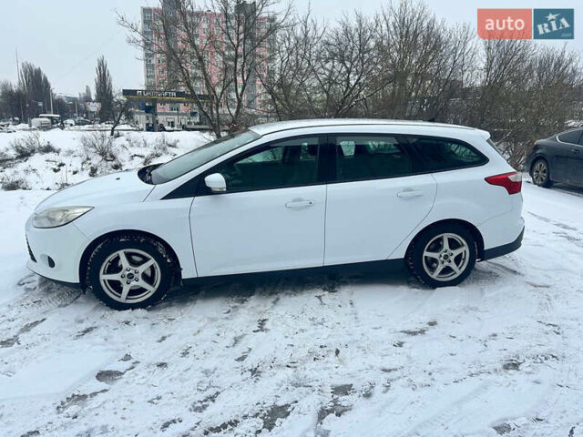 Белый Форд Фокус, объемом двигателя 1.6 л и пробегом 218 тыс. км за 6500 $, фото 14 на Automoto.ua