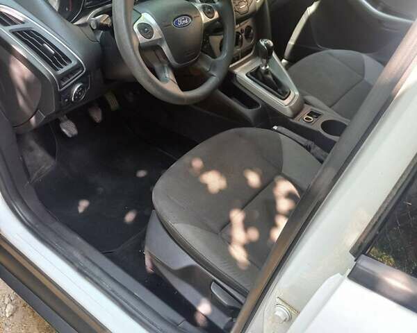 Білий Форд Фокус, об'ємом двигуна 1.6 л та пробігом 370 тис. км за 6600 $, фото 15 на Automoto.ua