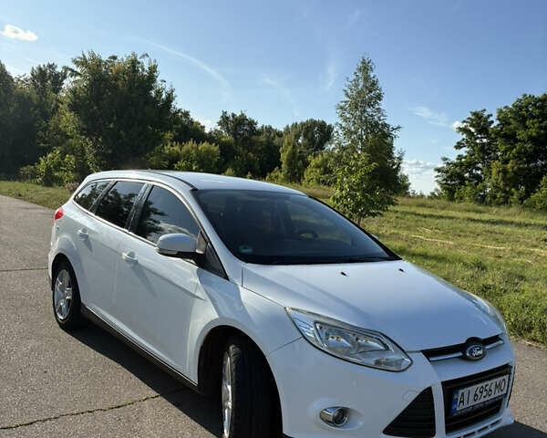 Белый Форд Фокус, объемом двигателя 1.6 л и пробегом 280 тыс. км за 6599 $, фото 5 на Automoto.ua