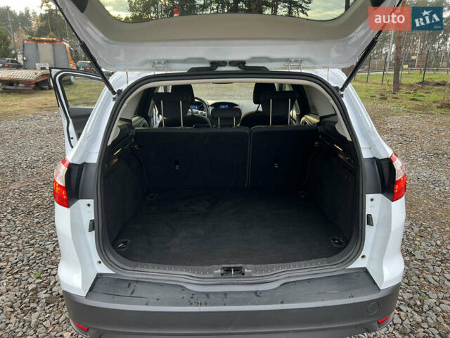 Білий Форд Фокус, об'ємом двигуна 1.6 л та пробігом 220 тис. км за 7950 $, фото 26 на Automoto.ua