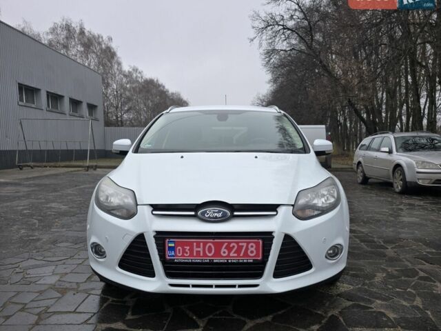 Білий Форд Фокус, об'ємом двигуна 1.6 л та пробігом 228 тис. км за 8000 $, фото 2 на Automoto.ua