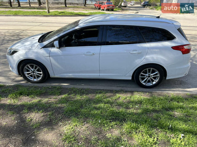 Белый Форд Фокус, объемом двигателя 1.6 л и пробегом 134 тыс. км за 7500 $, фото 21 на Automoto.ua