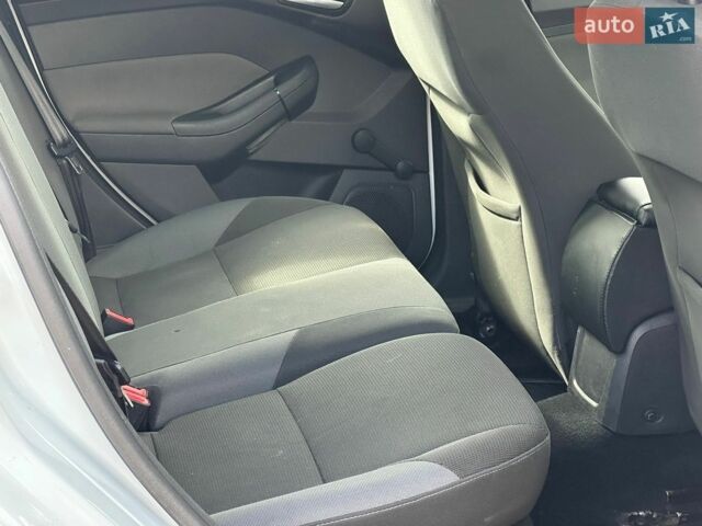 Білий Форд Фокус, об'ємом двигуна 1.56 л та пробігом 256 тис. км за 6150 $, фото 49 на Automoto.ua