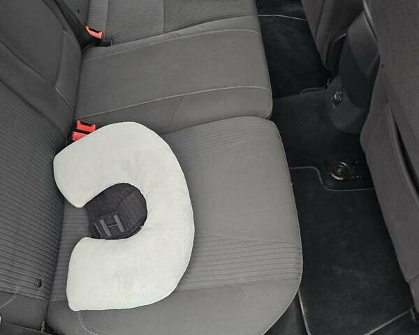 Белый Форд Фокус, объемом двигателя 1.6 л и пробегом 228 тыс. км за 8000 $, фото 9 на Automoto.ua