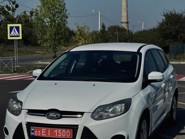 Белый Форд Фокус, объемом двигателя 1.6 л и пробегом 230 тыс. км за 5900 $, фото 4 на Automoto.ua