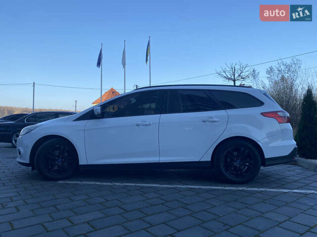 Белый Форд Фокус, объемом двигателя 1.6 л и пробегом 260 тыс. км за 7000 $, фото 4 на Automoto.ua