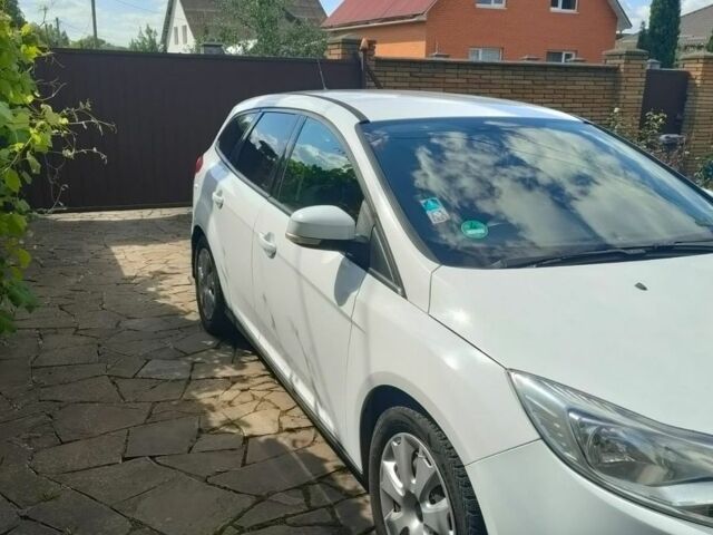 Білий Форд Фокус, об'ємом двигуна 2 л та пробігом 373 тис. км за 6999 $, фото 5 на Automoto.ua
