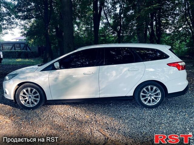 Білий Форд Фокус, об'ємом двигуна 1.6 л та пробігом 288 тис. км за 6800 $, фото 4 на Automoto.ua