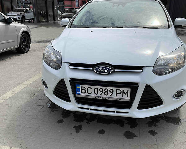 Белый Форд Фокус, объемом двигателя 2 л и пробегом 250 тыс. км за 9800 $, фото 44 на Automoto.ua