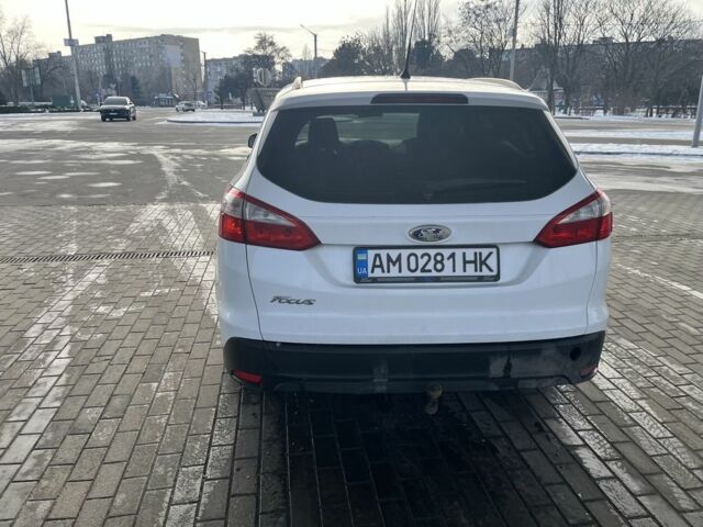 Белый Форд Фокус, объемом двигателя 1.6 л и пробегом 270 тыс. км за 7222 $, фото 1 на Automoto.ua