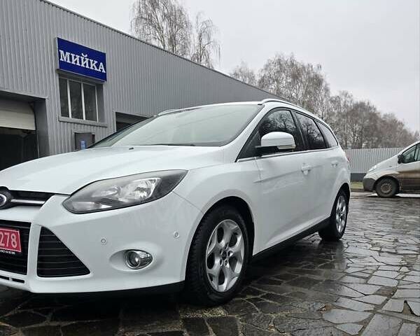 Белый Форд Фокус, объемом двигателя 1.6 л и пробегом 228 тыс. км за 8000 $, фото 1 на Automoto.ua
