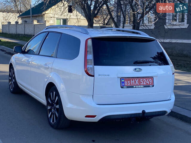 Белый Форд Фокус, объемом двигателя 1.6 л и пробегом 171 тыс. км за 6300 $, фото 5 на Automoto.ua