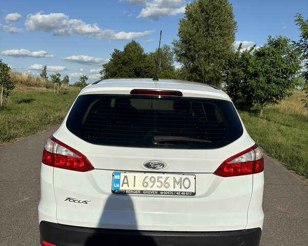 Белый Форд Фокус, объемом двигателя 1.6 л и пробегом 280 тыс. км за 6599 $, фото 1 на Automoto.ua