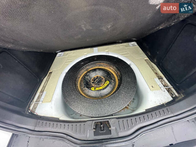 Белый Форд Фокус, объемом двигателя 1.6 л и пробегом 218 тыс. км за 6500 $, фото 26 на Automoto.ua