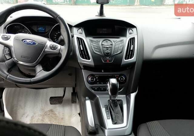 Белый Форд Фокус, объемом двигателя 2.01 л и пробегом 317 тыс. км за 6900 $, фото 3 на Automoto.ua