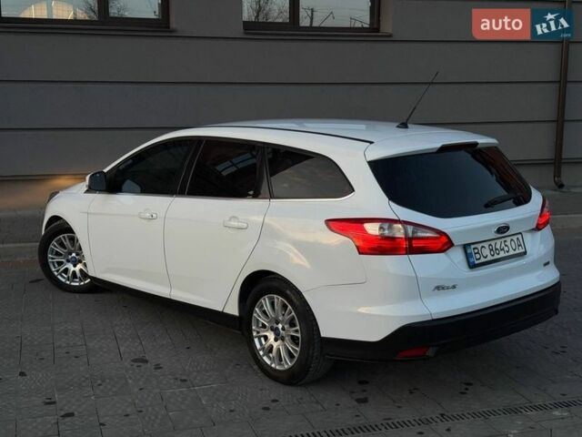 Белый Форд Фокус, объемом двигателя 1.56 л и пробегом 240 тыс. км за 7200 $, фото 8 на Automoto.ua